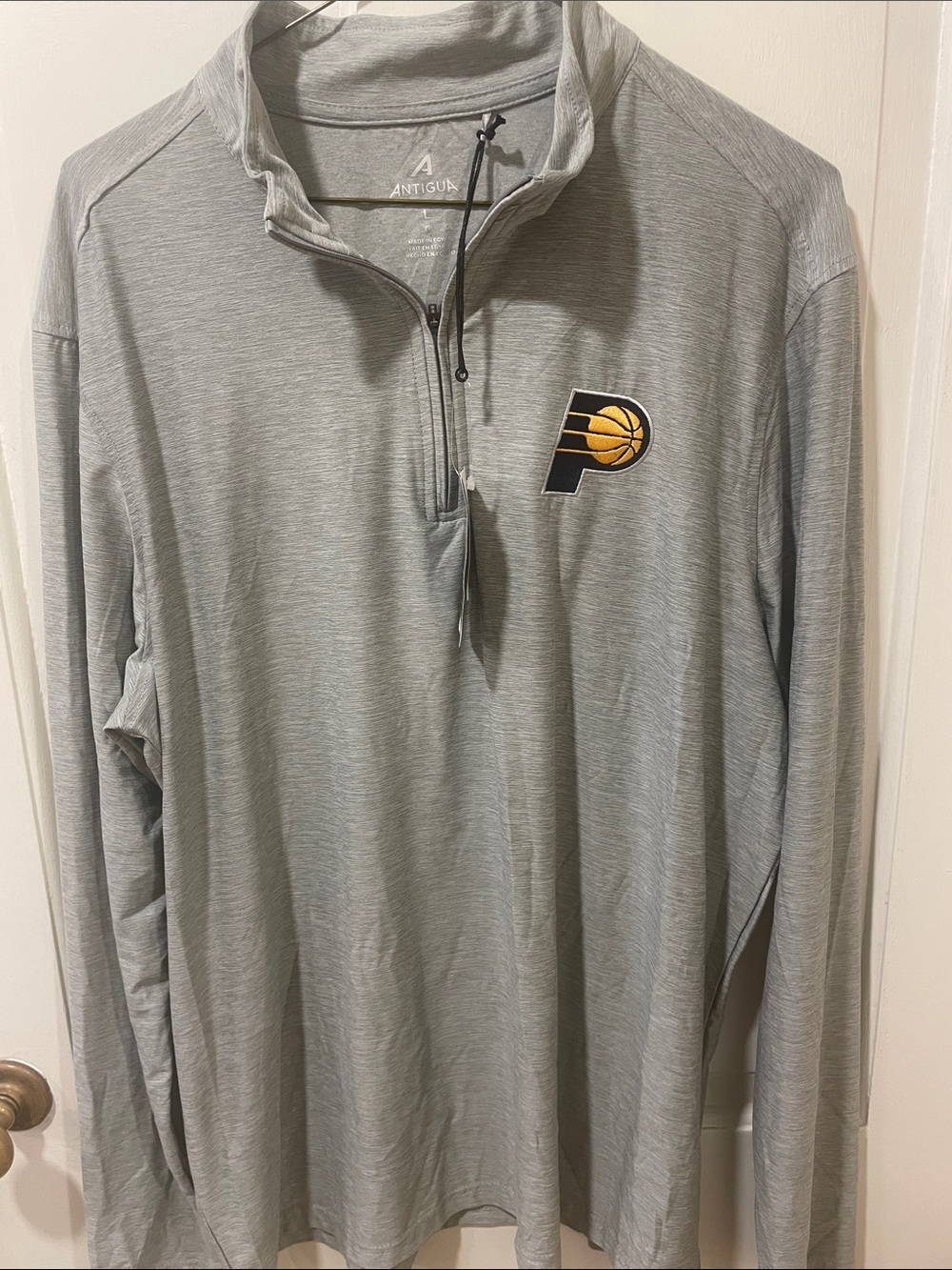 Antigua Men’s Light Gray Indiana Pacers Quarter-Zip Pullover NWT